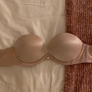 Victoria’s Secret Strapless Bra